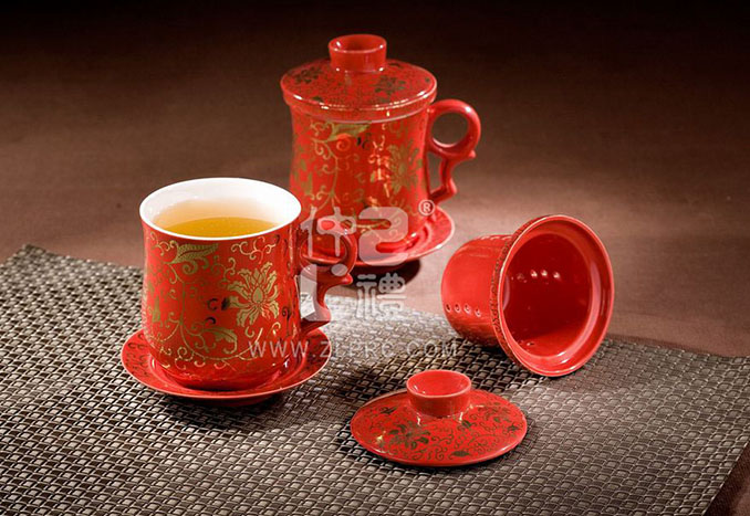 八件套對(duì)杯紅金盞花